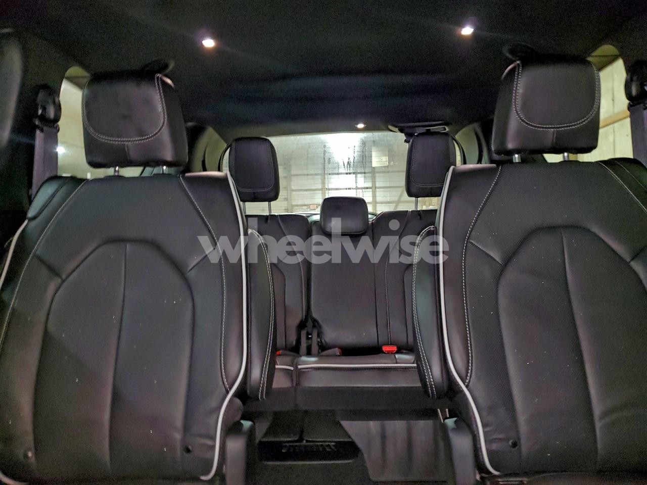 Photo 10 of 2026 CHRYSLER PACIFICA LIMITED (VIN 2C4RC1GG2TR182480)