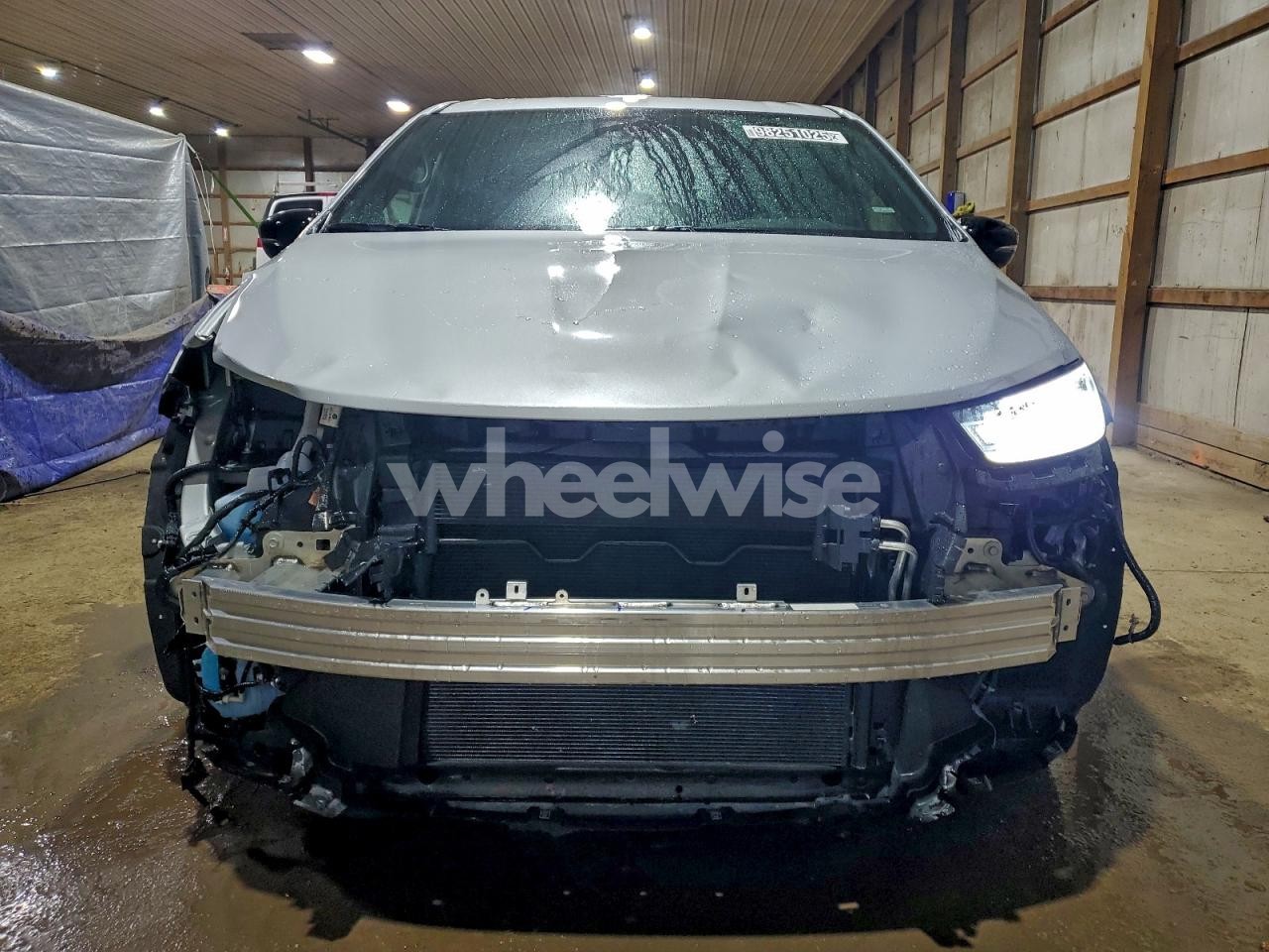 Photo 5 of 2026 CHRYSLER PACIFICA LIMITED (VIN 2C4RC1GG2TR182480)