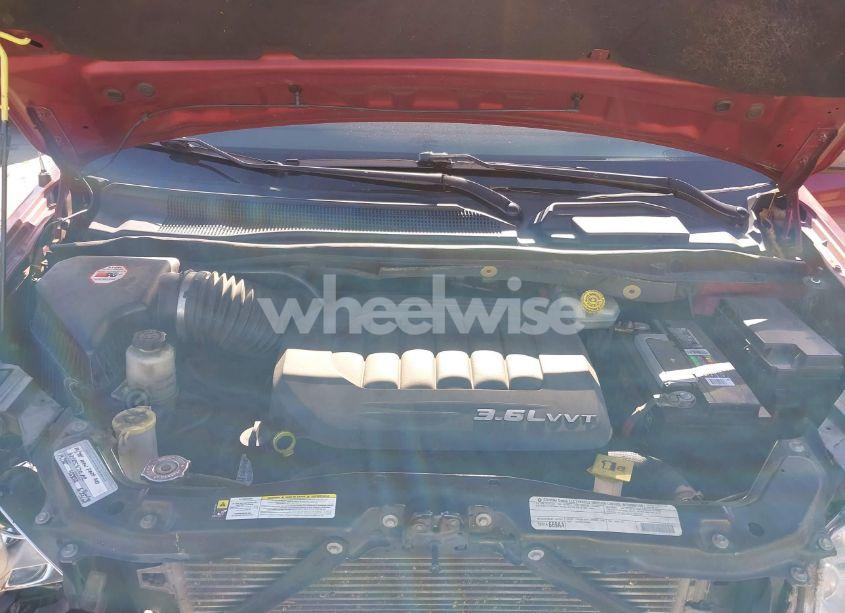 Photo 10 of 2012 Chrysler Town & COUNTRY LIMITED (VIN 2C4RC1GG3CR118576)