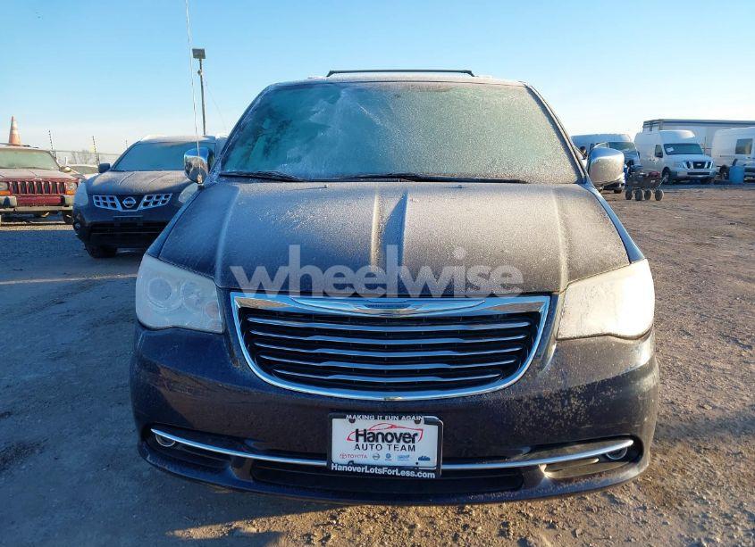 Photo 12 of 2014 Chrysler Town & COUNTRY LIMITED (VIN 2C4RC1GG3ER168588)