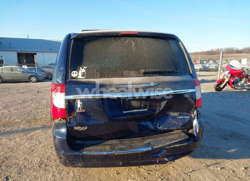 Photo 16 of 2014 Chrysler Town & COUNTRY LIMITED (VIN 2C4RC1GG3ER168588)