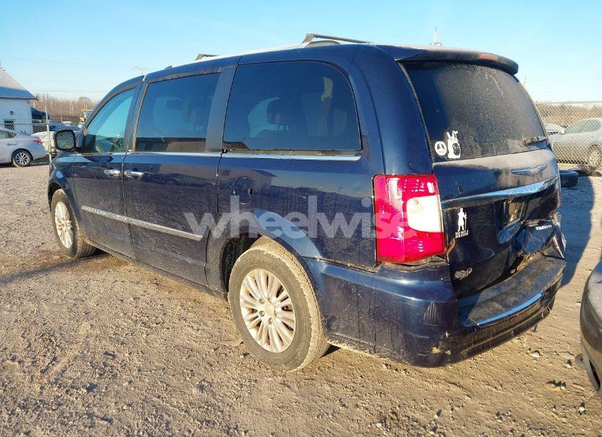 Photo 3 of 2014 Chrysler Town & COUNTRY LIMITED (VIN 2C4RC1GG3ER168588)