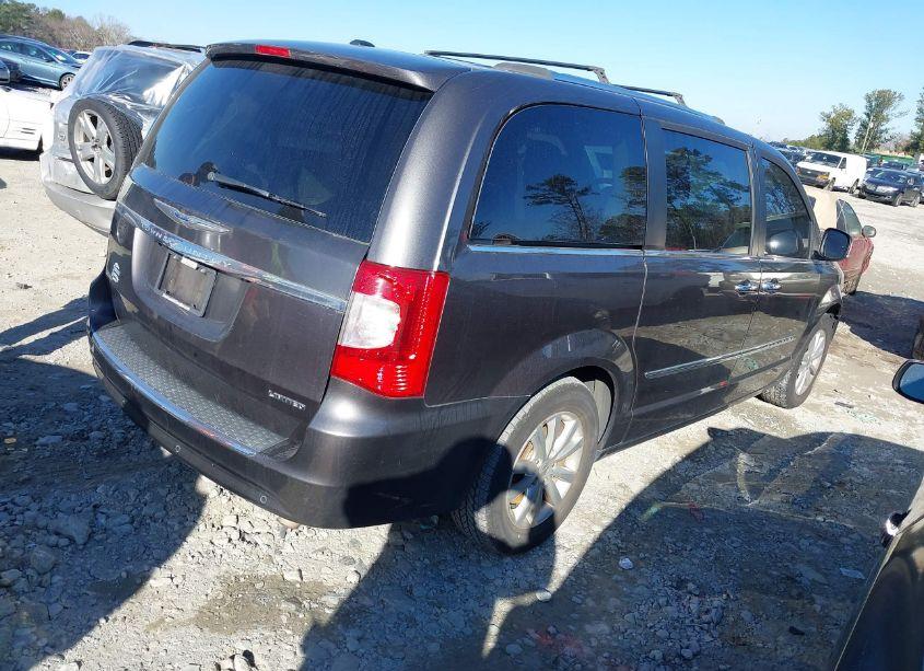 Photo 4 of 2016 Chrysler Town & COUNTRY LIMITED PLATINUM (VIN 2C4RC1GG3GR135514)