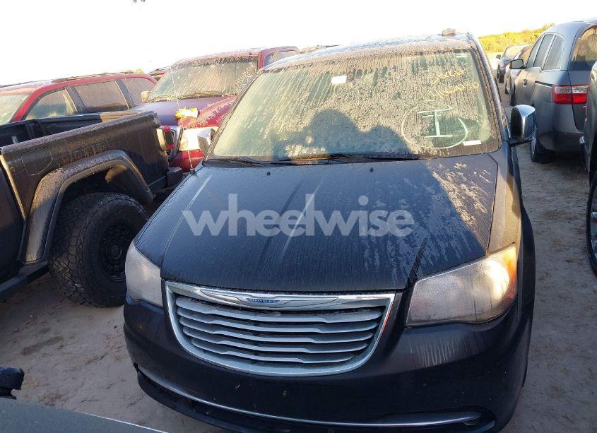 Photo 13 of 2016 Chrysler Town & COUNTRY LIMITED PLATINUM (VIN 2C4RC1GG3GR240151)