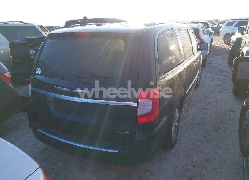 Photo 4 of 2016 Chrysler Town & COUNTRY LIMITED PLATINUM (VIN 2C4RC1GG3GR240151)