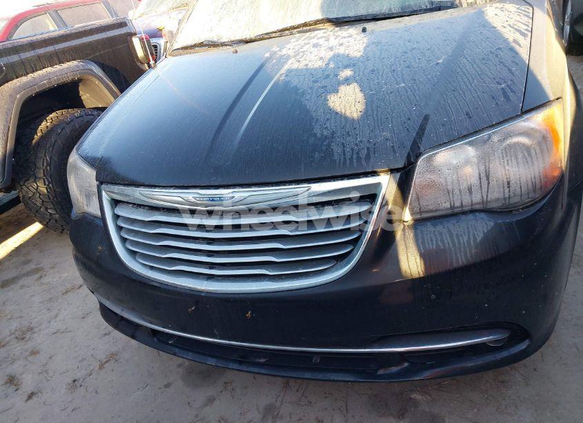 Photo 6 of 2016 Chrysler Town & COUNTRY LIMITED PLATINUM (VIN 2C4RC1GG3GR240151)