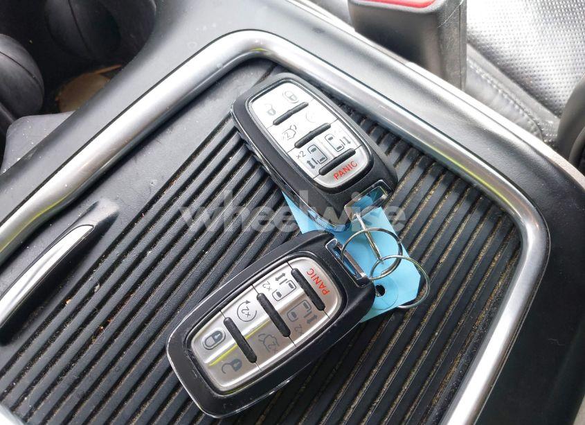 Photo 11 of 2018 Chrysler Pacifica LIMITED (VIN 2C4RC1GG3JR226337)