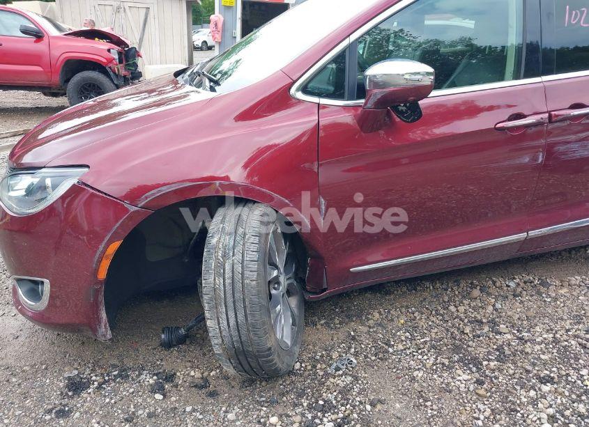 Photo 6 of 2018 Chrysler Pacifica LIMITED (VIN 2C4RC1GG3JR226337)