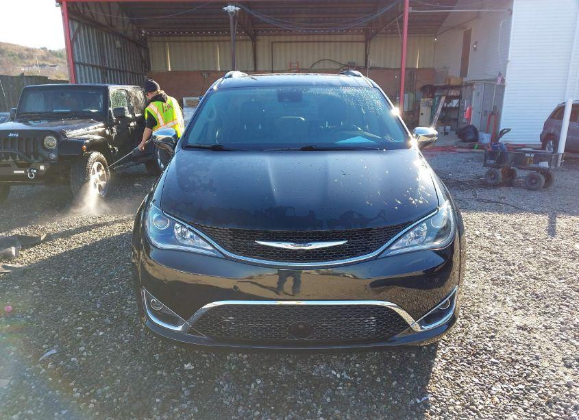 Photo 12 of 2018 Chrysler Pacifica LIMITED (VIN 2C4RC1GG3JR338300)