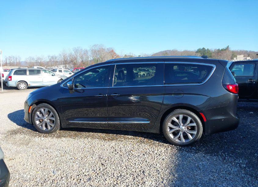 Photo 14 of 2018 Chrysler Pacifica LIMITED (VIN 2C4RC1GG3JR338300)