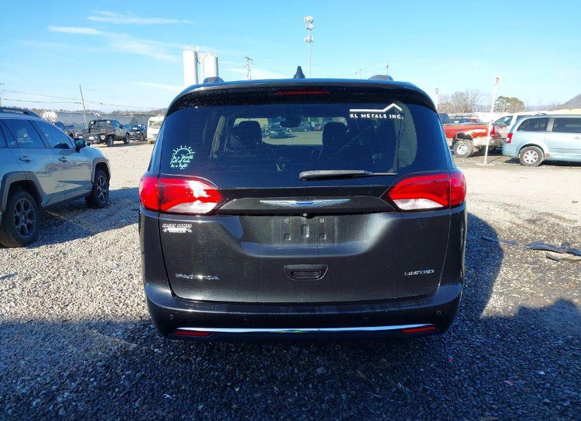 Photo 16 of 2018 Chrysler Pacifica LIMITED (VIN 2C4RC1GG3JR338300)