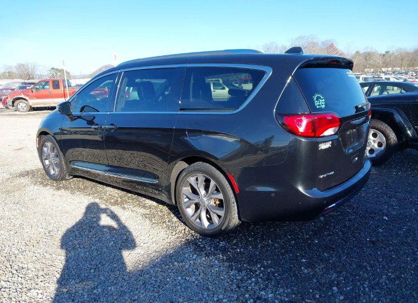 Photo 3 of 2018 Chrysler Pacifica LIMITED (VIN 2C4RC1GG3JR338300)