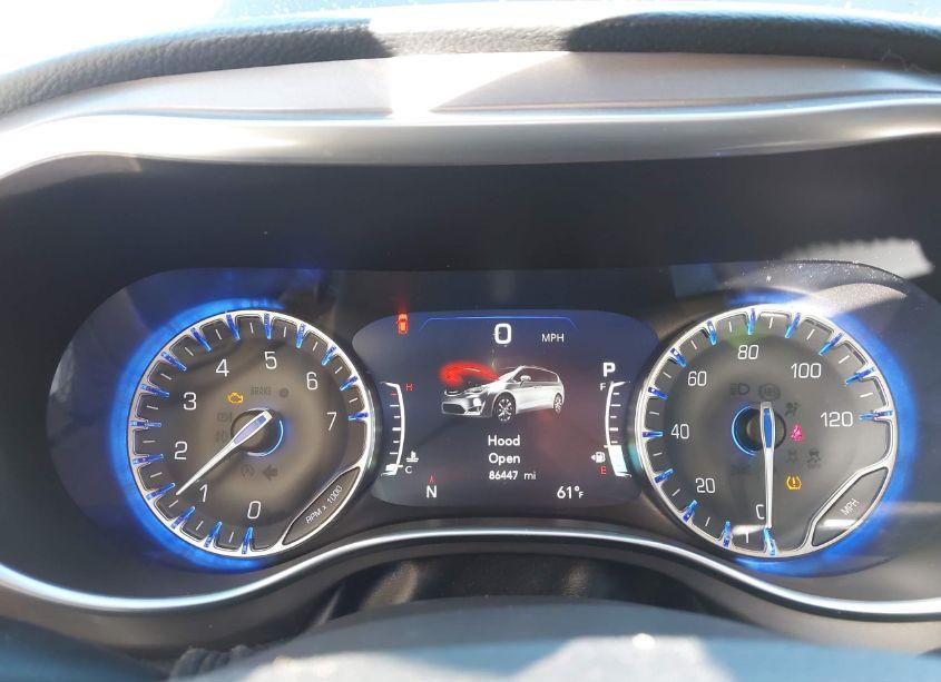 Photo 7 of 2018 Chrysler Pacifica LIMITED (VIN 2C4RC1GG3JR338300)