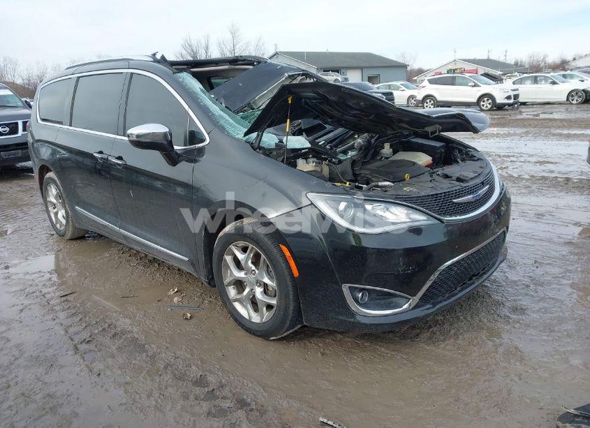 2019 Chrysler Pacifica LIMITED (VIN 2C4RC1GG3KR554620) main photo