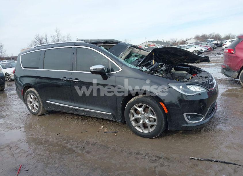 Photo 13 of 2019 Chrysler Pacifica LIMITED (VIN 2C4RC1GG3KR554620)