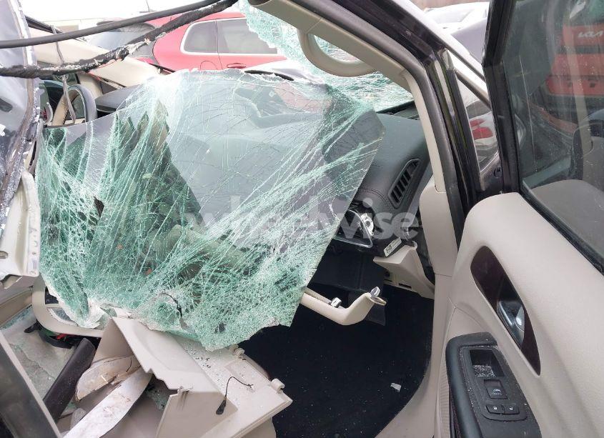 Photo 5 of 2019 Chrysler Pacifica LIMITED (VIN 2C4RC1GG3KR554620)