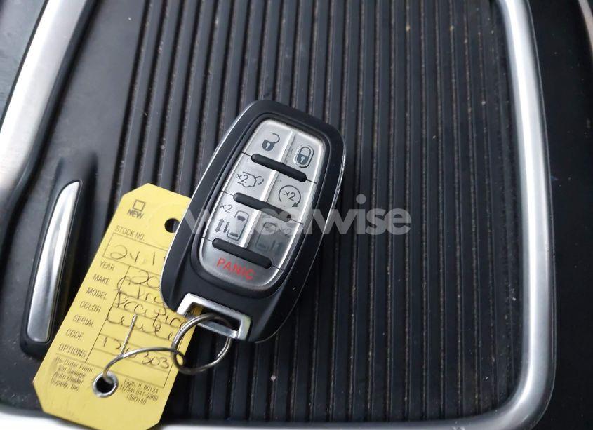 Photo 11 of 2020 Chrysler Pacifica LIMITED (VIN 2C4RC1GG3LR136303)