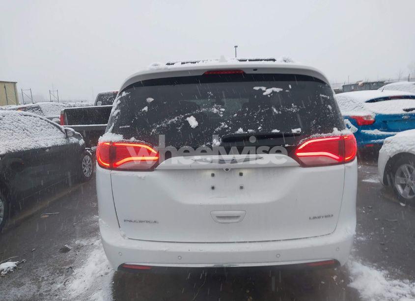 Photo 16 of 2020 Chrysler Pacifica LIMITED (VIN 2C4RC1GG3LR136303)