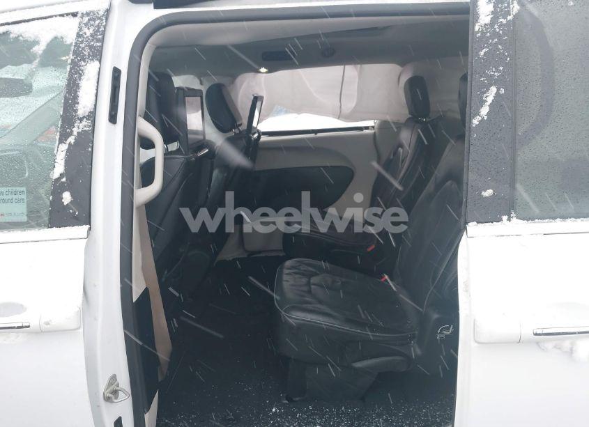 Photo 8 of 2020 Chrysler Pacifica LIMITED (VIN 2C4RC1GG3LR136303)