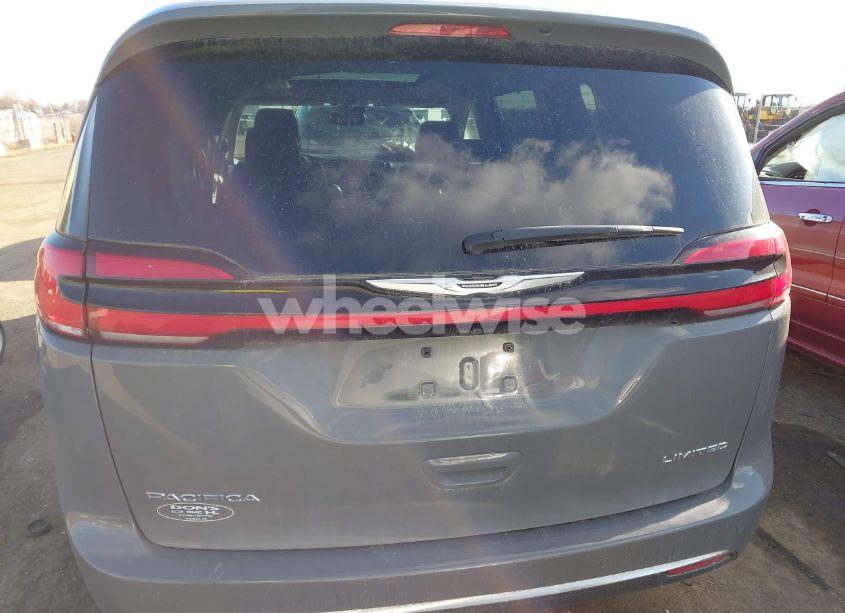 Photo 16 of 2022 Chrysler Pacifica LIMITED (VIN 2C4RC1GG3NR109914)