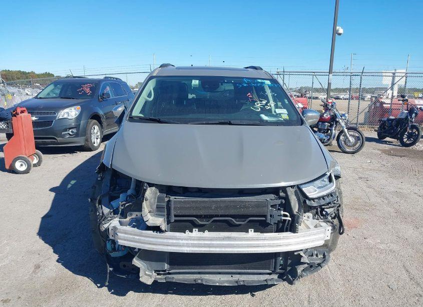 Photo 12 of 2022 Chrysler Pacifica LIMITED (VIN 2C4RC1GG3NR194754)