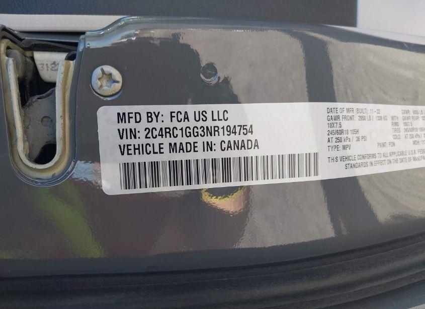 Photo 9 of 2022 Chrysler Pacifica LIMITED (VIN 2C4RC1GG3NR194754)