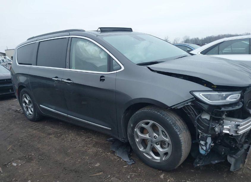 Photo 13 of 2023 Chrysler Pacifica LIMITED (VIN 2C4RC1GG3PR530390)