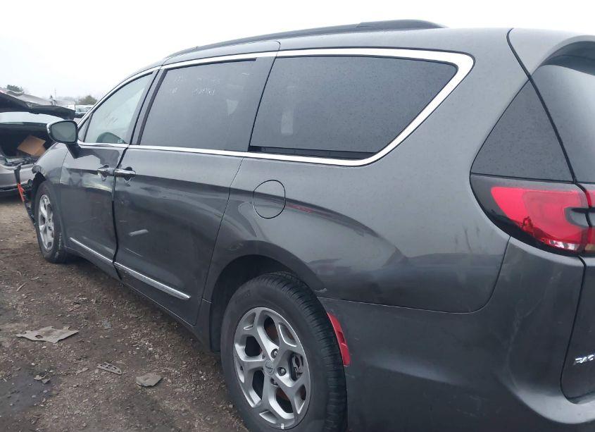 Photo 14 of 2023 Chrysler Pacifica LIMITED (VIN 2C4RC1GG3PR530390)