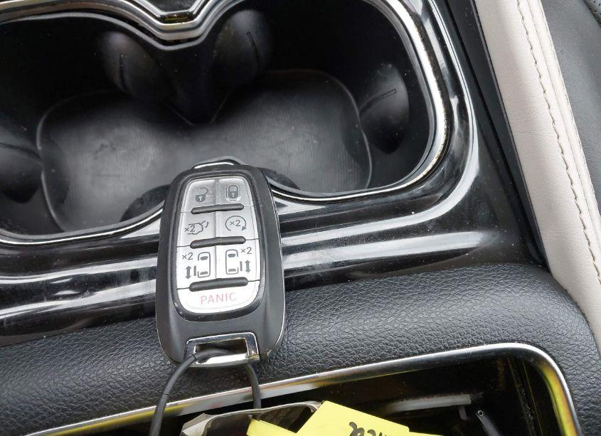 Photo 11 of 2023 Chrysler Pacifica LIMITED (VIN 2C4RC1GG3PR552292)