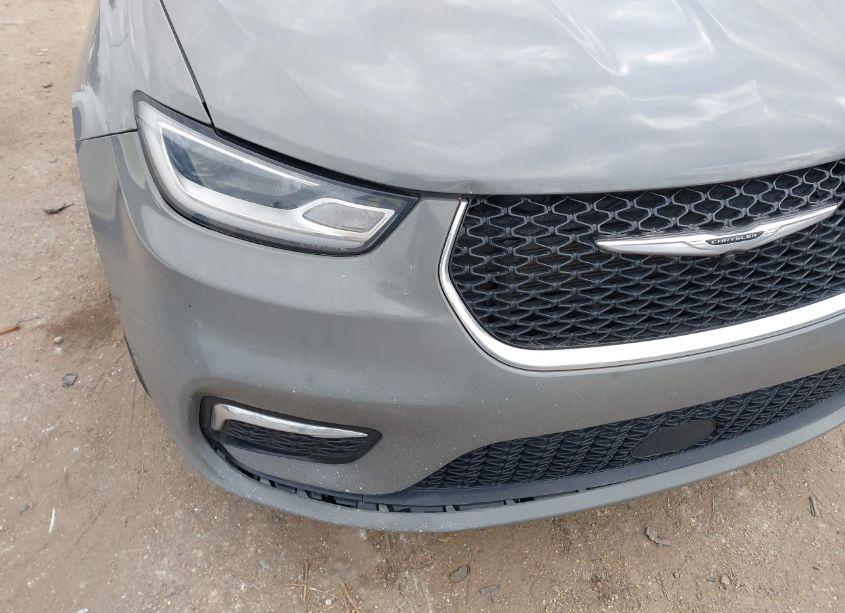 Photo 6 of 2023 Chrysler Pacifica LIMITED (VIN 2C4RC1GG3PR552292)