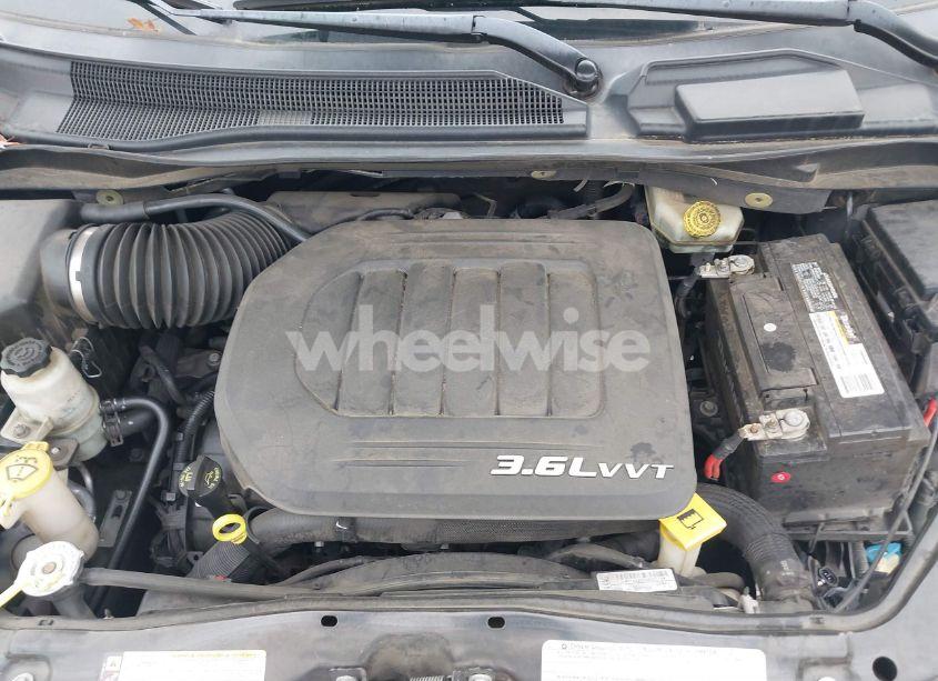Photo 10 of 2012 Chrysler Town & COUNTRY LIMITED (VIN 2C4RC1GG4CR309231)