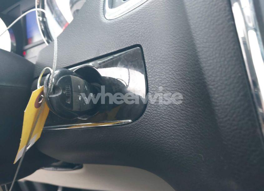 Photo 11 of 2012 Chrysler Town & COUNTRY LIMITED (VIN 2C4RC1GG4CR309231)