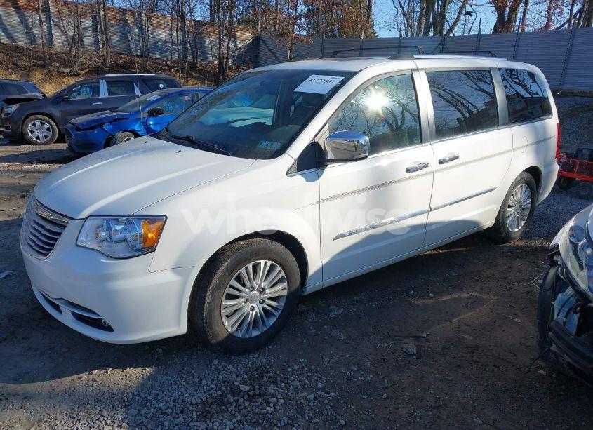 Photo 2 of 2013 Chrysler Town & COUNTRY LIMITED (VIN 2C4RC1GG4DR531642)