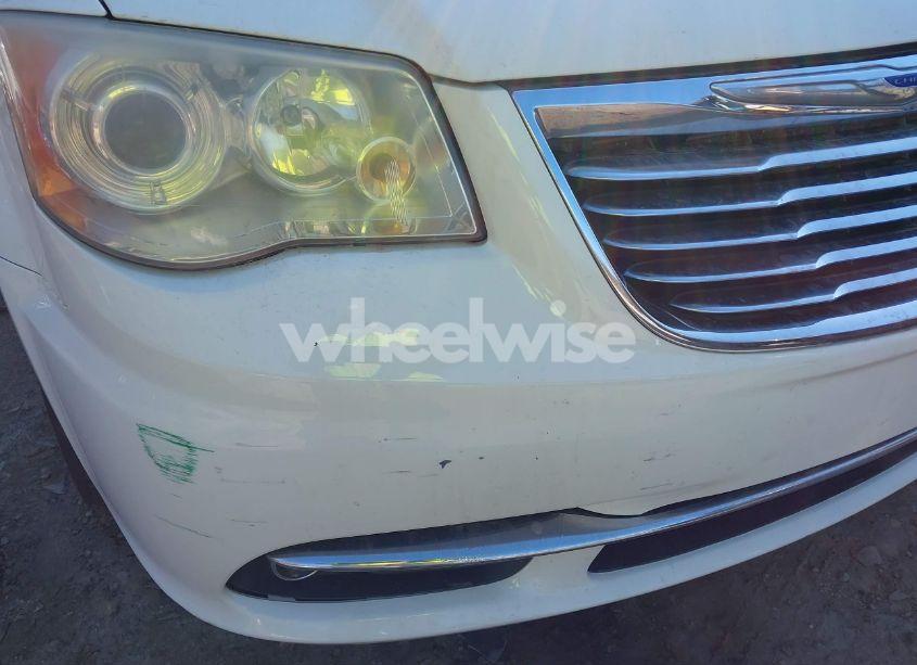 Photo 6 of 2013 Chrysler Town & COUNTRY LIMITED (VIN 2C4RC1GG4DR531642)