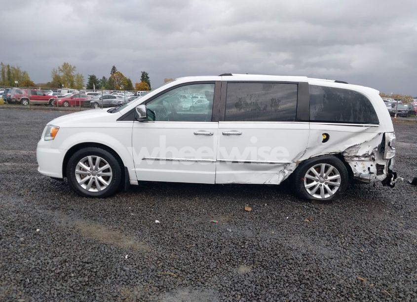 Photo 15 of 2015 Chrysler Town & COUNTRY LIMITED PLATINUM (VIN 2C4RC1GG4FR755285)