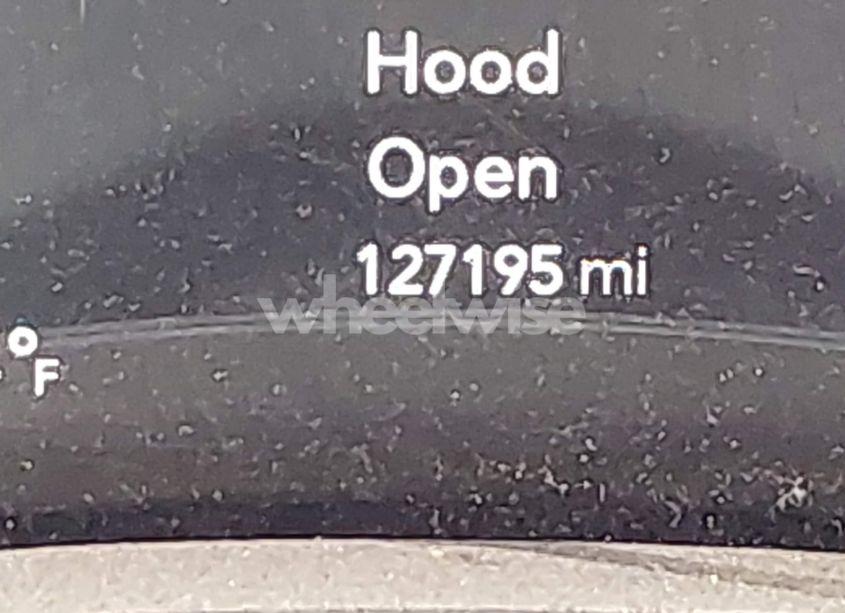 Photo 15 of 2018 Chrysler Pacifica LIMITED (VIN 2C4RC1GG4JR295389)