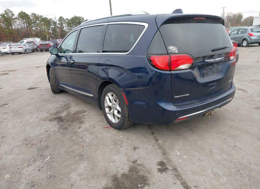Photo 3 of 2020 Chrysler Pacifica LIMITED (VIN 2C4RC1GG4LR109238)