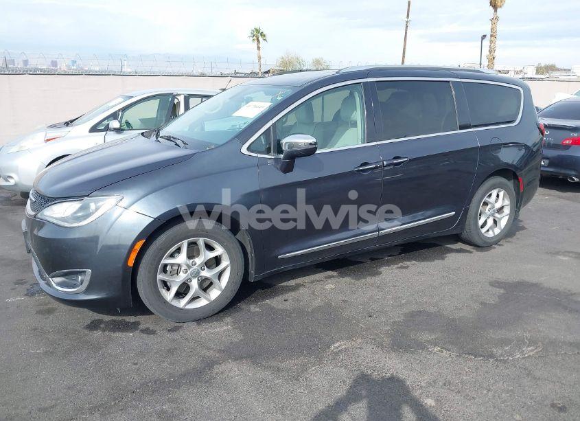 Photo 2 of 2020 Chrysler Pacifica LIMITED (VIN 2C4RC1GG4LR156463)