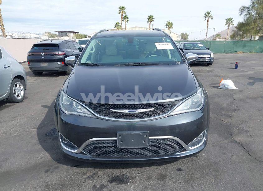 Photo 6 of 2020 Chrysler Pacifica LIMITED (VIN 2C4RC1GG4LR156463)