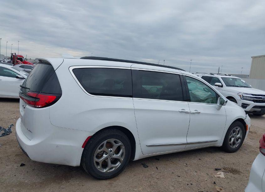 Photo 14 of 2022 Chrysler Pacifica LIMITED (VIN 2C4RC1GG4NR195024)