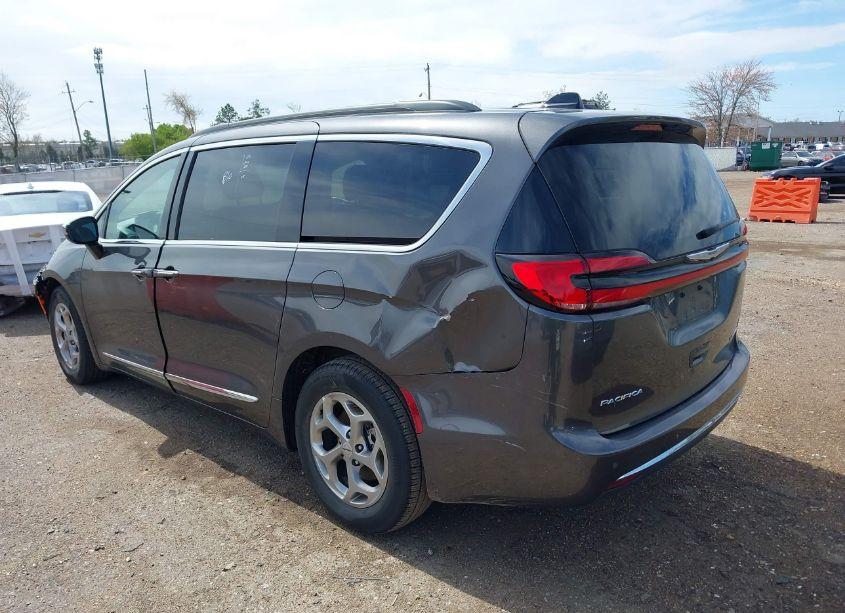 Photo 3 of 2023 Chrysler Pacifica LIMITED (VIN 2C4RC1GG4PR551605)