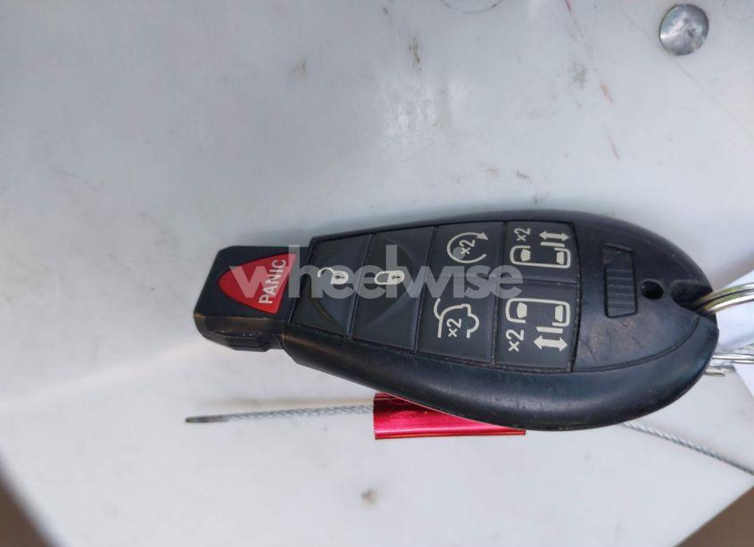 Photo 11 of 2012 Chrysler Town & COUNTRY LIMITED (VIN 2C4RC1GG5CR327365)