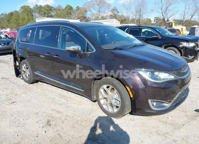 2017 Chrysler Pacifica LIMITED (VIN 2C4RC1GG5HR578166) main photo