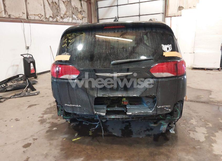 Photo 17 of 2017 Chrysler Pacifica LIMITED (VIN 2C4RC1GG5HR757906)