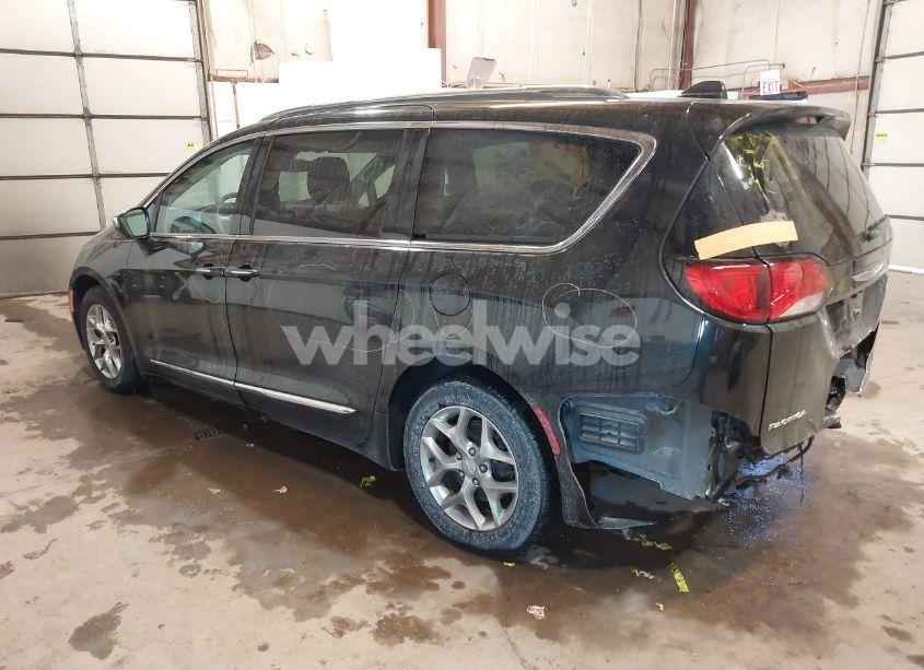 Photo 3 of 2017 Chrysler Pacifica LIMITED (VIN 2C4RC1GG5HR757906)