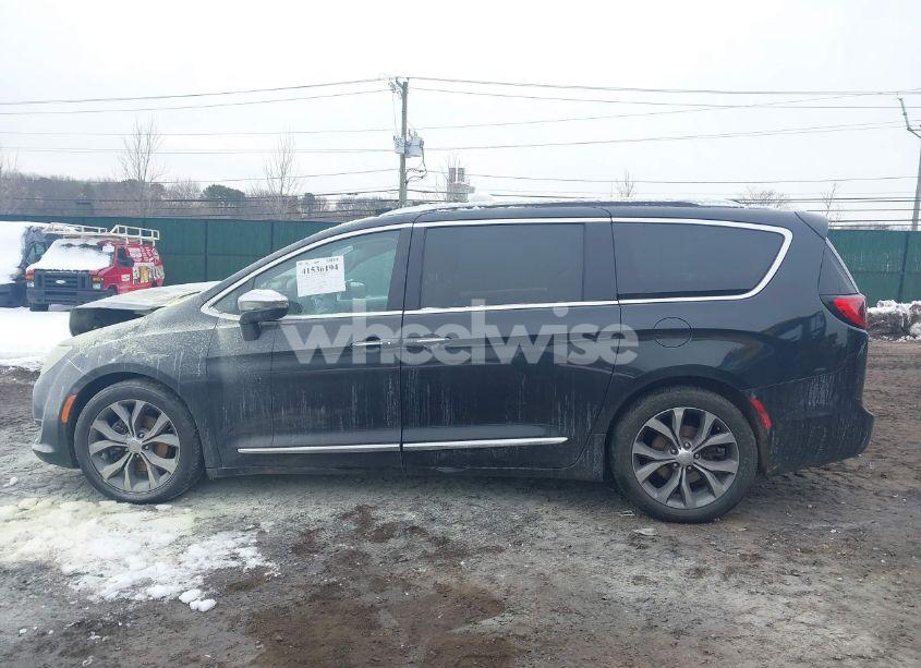 Photo 14 of 2017 Chrysler Pacifica LIMITED (VIN 2C4RC1GG5HR763236)