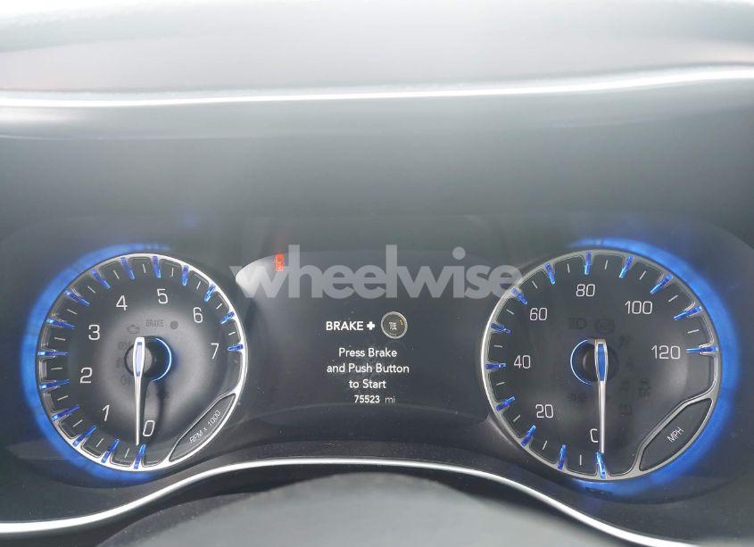 Photo 15 of 2017 Chrysler Pacifica LIMITED (VIN 2C4RC1GG5HR763236)