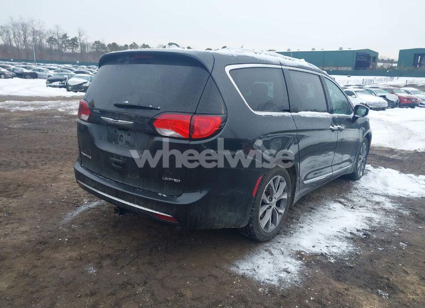 Photo 4 of 2017 Chrysler Pacifica LIMITED (VIN 2C4RC1GG5HR763236)