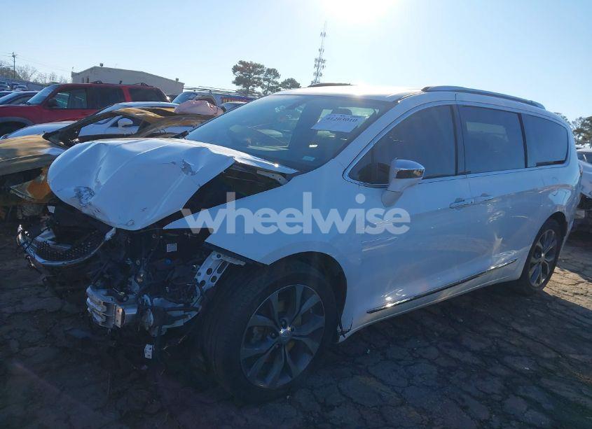 Photo 14 of 2017 Chrysler Pacifica LIMITED (VIN 2C4RC1GG5HR812712)