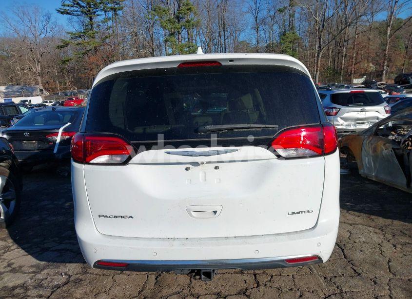 Photo 16 of 2017 Chrysler Pacifica LIMITED (VIN 2C4RC1GG5HR812712)